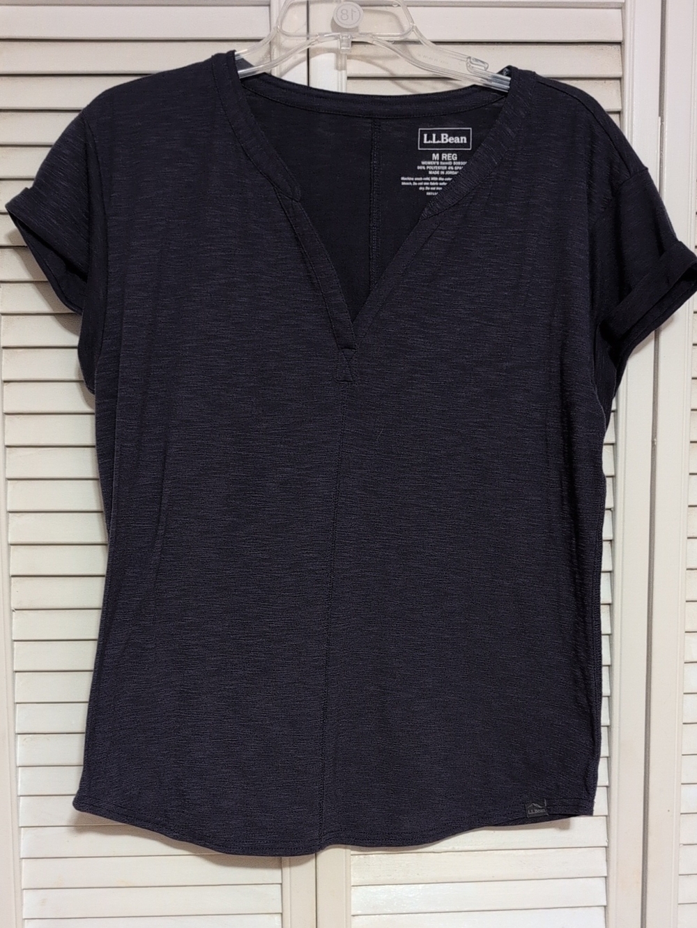L.L. Bean Women's Short Sleeve Split V-Neck Tee in Plum, Size Medium